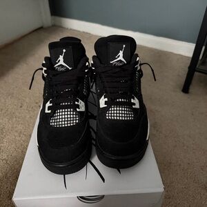 Jordan Retro 4  Black and White Grade school Sneakers
